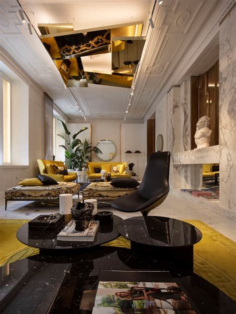 villa versace milano interni|Il primo Flagship milanese Versace Home in un palazzo.